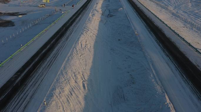 青海格尔木戈壁滩冰天雪地4k