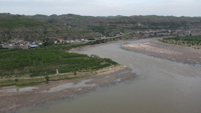 陕西榆林佳县黄河旁地貌12