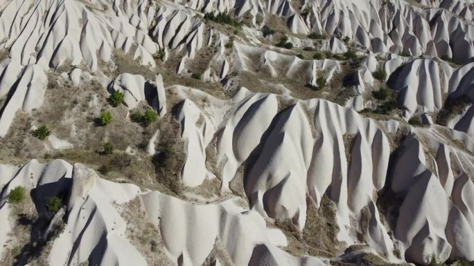 卡帕多西亚的白色火山凝灰岩山谷