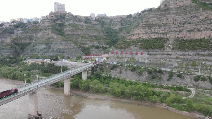 陕西榆林佳县黄河旁地貌大桥3