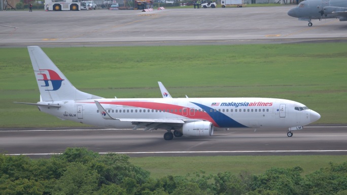 稳定：马来西亚航空波音737客机降落