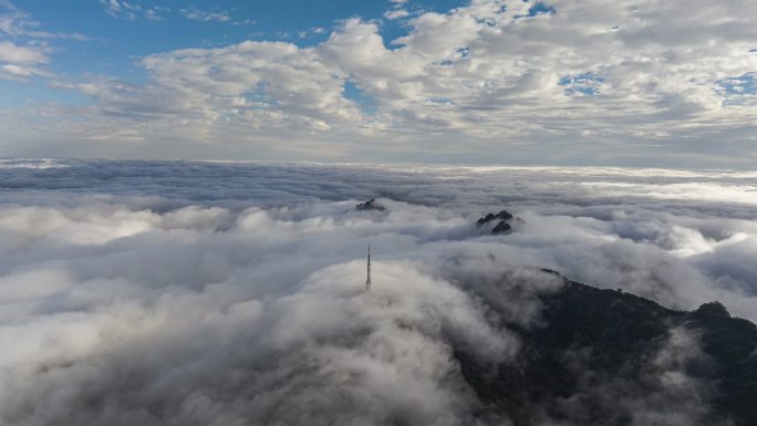 航拍黄山山顶云海大景环绕延时