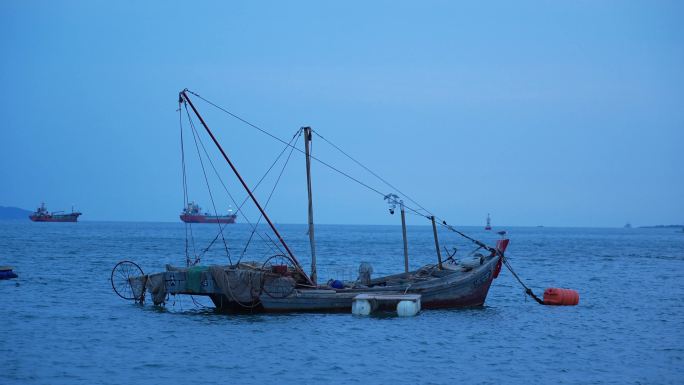 凌晨 渔船 渔港