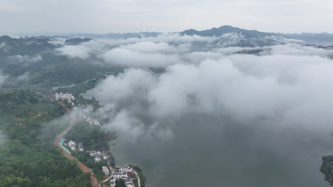 巴马赐福湖航拍