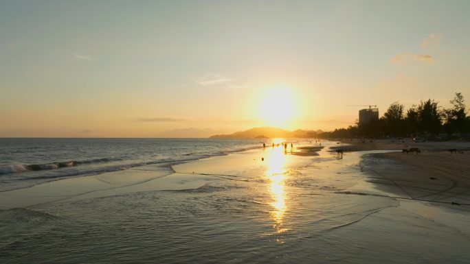 大海沙滩夕阳