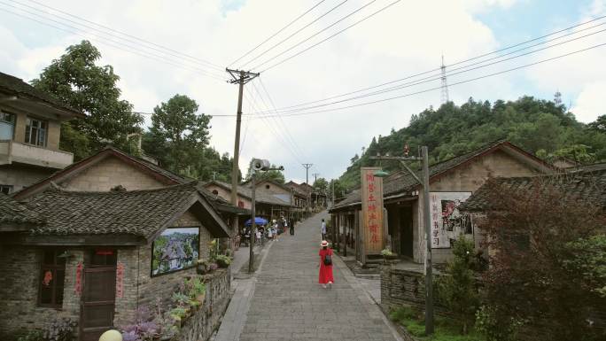 穿梭在70年代的老街道历史岁月