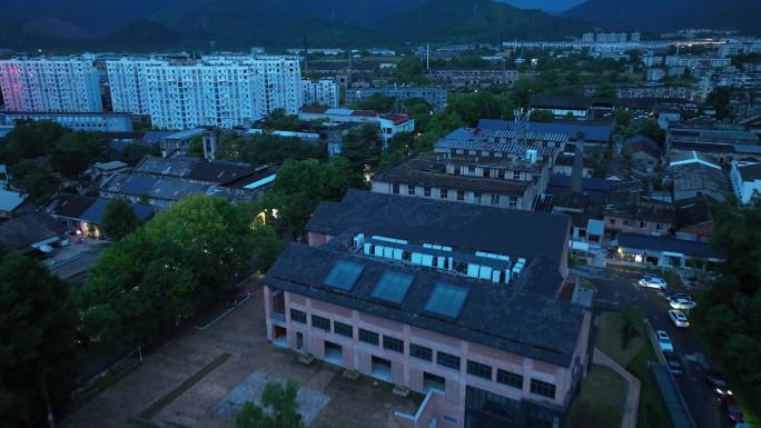 景德镇陶溪川文创街区夜景航拍陶溪川夜晚