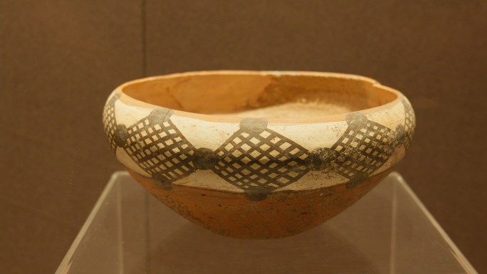 仰韶时期陶器陶罐