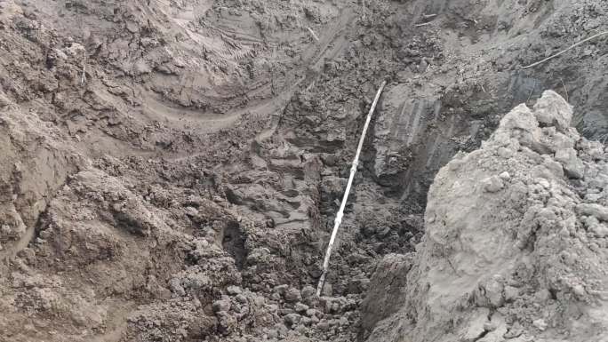 水管 漏水 修水管 挖坑 地下水管