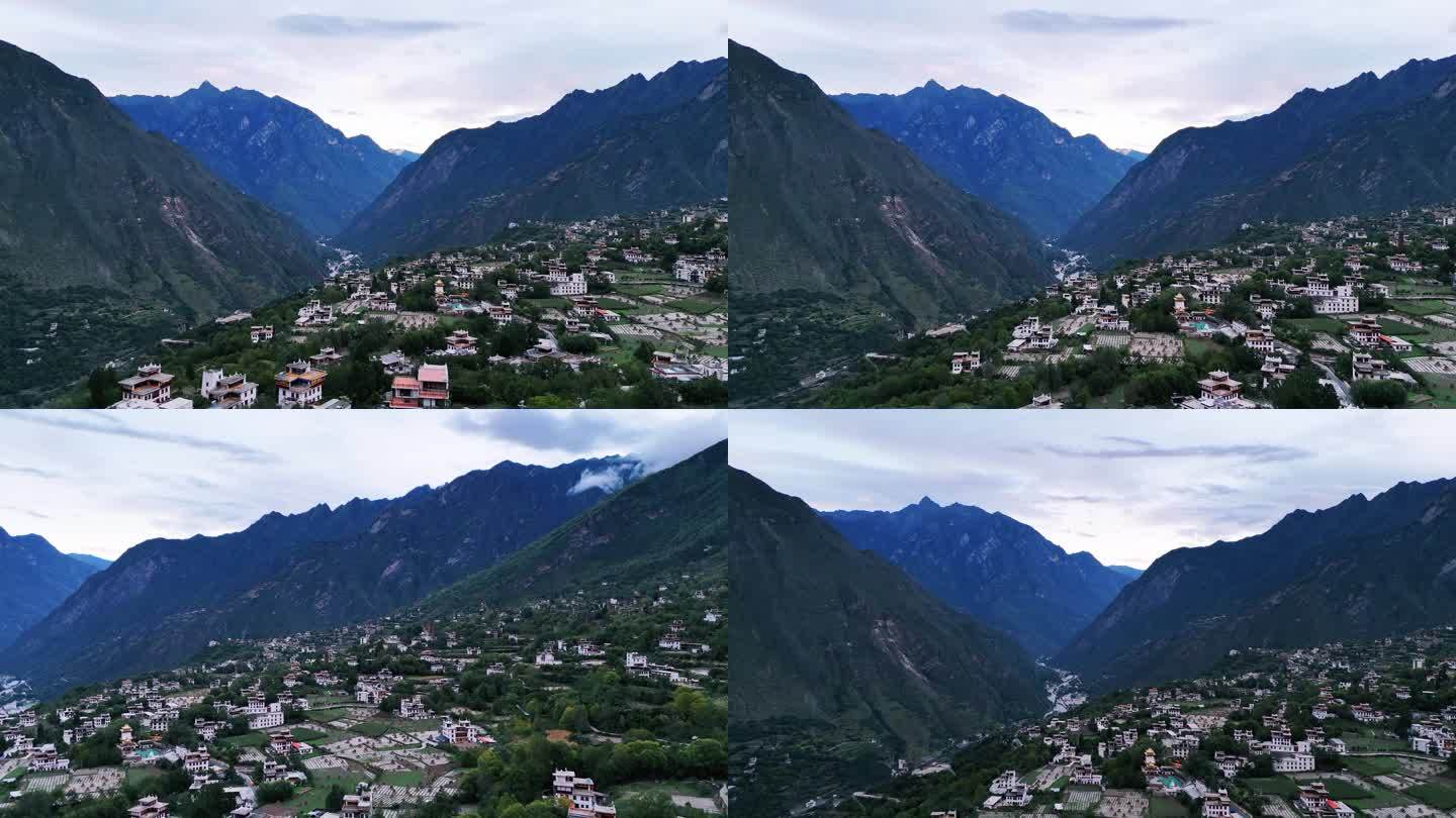 川西丹巴中路藏寨和墨尔多神山
