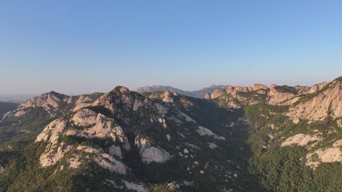 航拍烟台市牟平区大窑镇仙人脚山区秋季风景