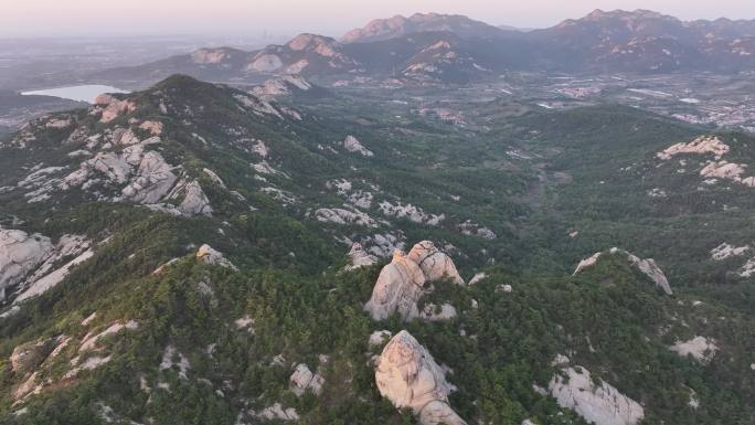 航拍烟台市牟平区大窑镇骷髅石山区秋季风景