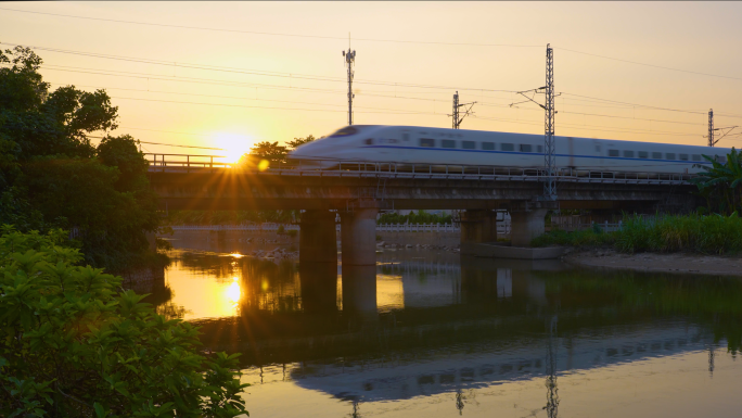 夕阳动车高速列车过桥