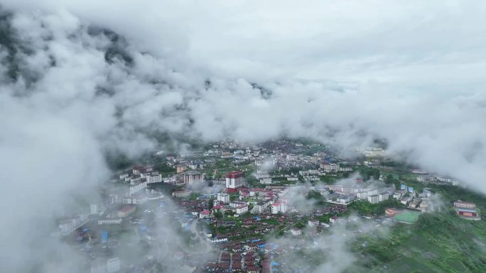 西藏林芝市墨脱县俯瞰航拍