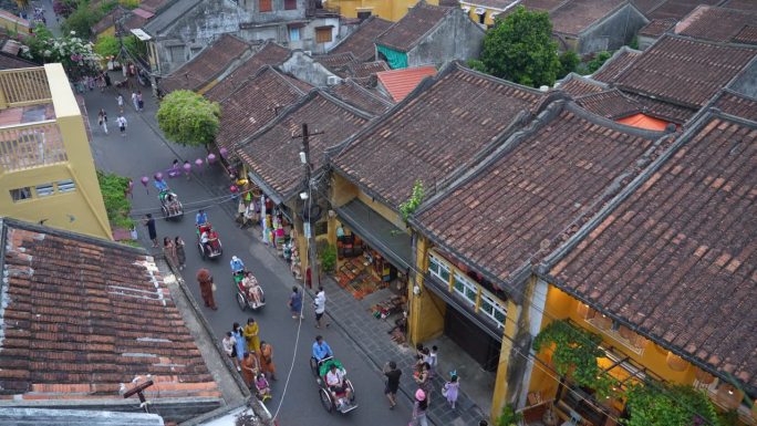 越南会安是广南省的联合国教科文组织世界遗产古城，是一个受欢迎的旅游景点