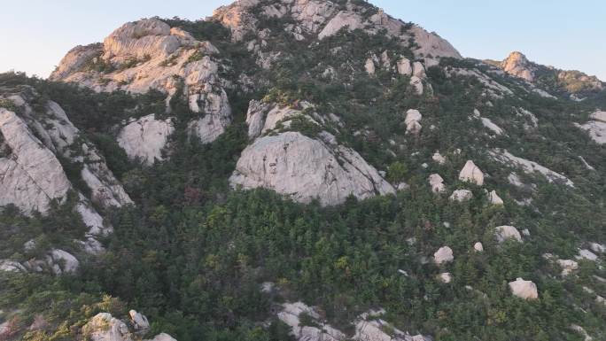 航拍烟台市牟平区大窑镇仙人脚山区秋季风景