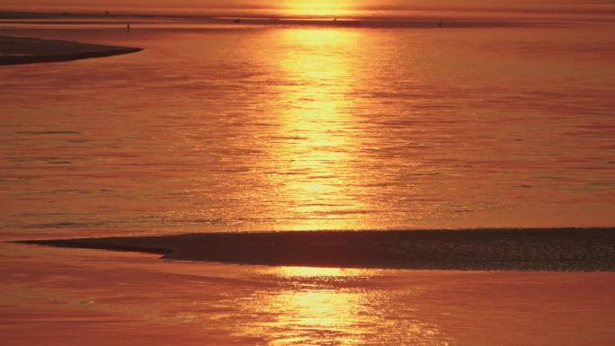 4K实拍黄河水金色河水江水日出夕阳水面