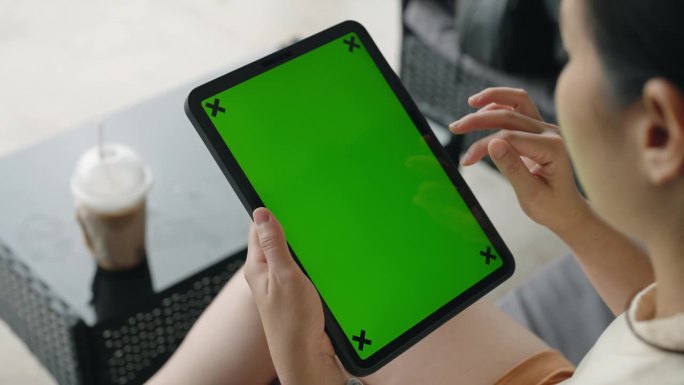 采用色度键绿屏平板电脑