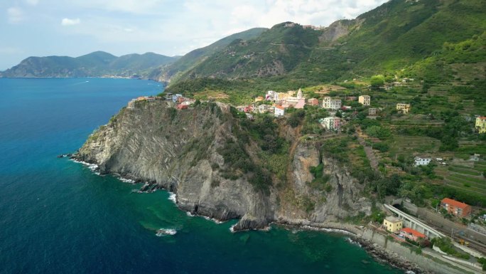 海边的意大利小镇，从上面俯瞰