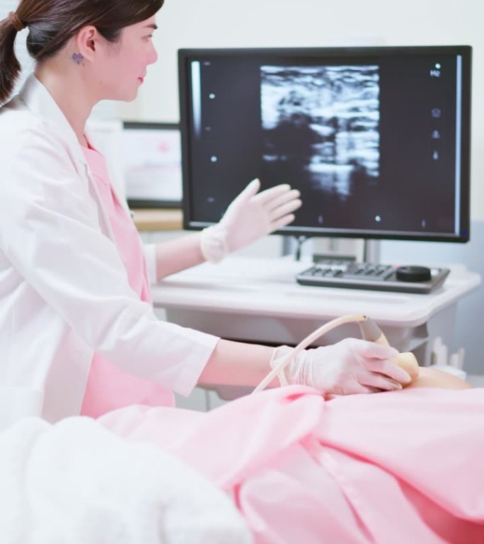 女性乳房超声检查就医看病体检