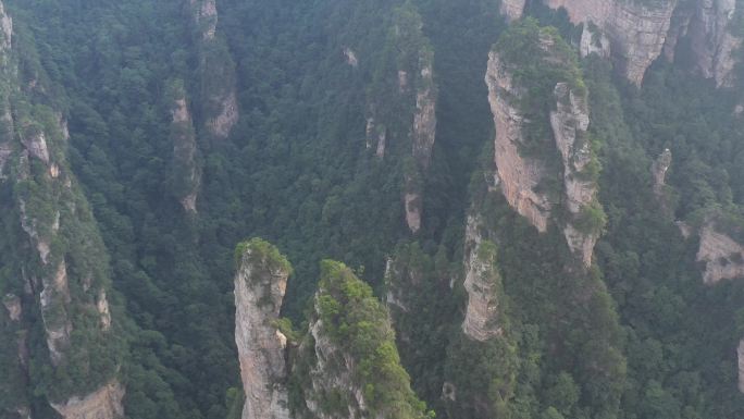 4K-Log-航拍高山峻岭、奇峰秀丽