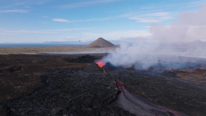 冰岛的火山景观，有活跃的和休眠的火山