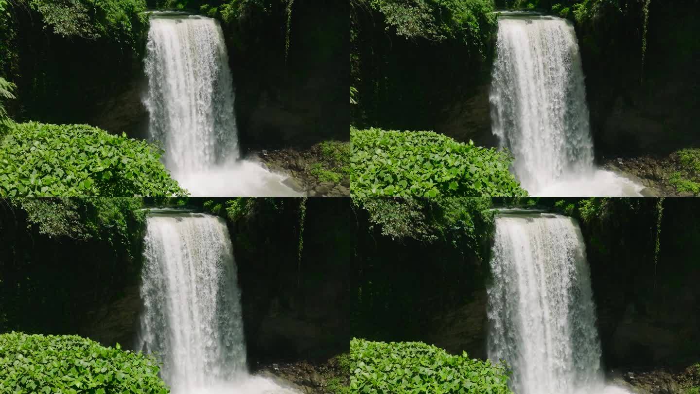 锡布湖的Hikong Alo瀑布。南哥打巴托，菲律宾。
