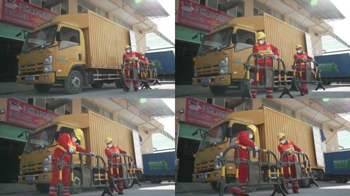 城市施工 更换窨井盖 井盖 市政 劳动