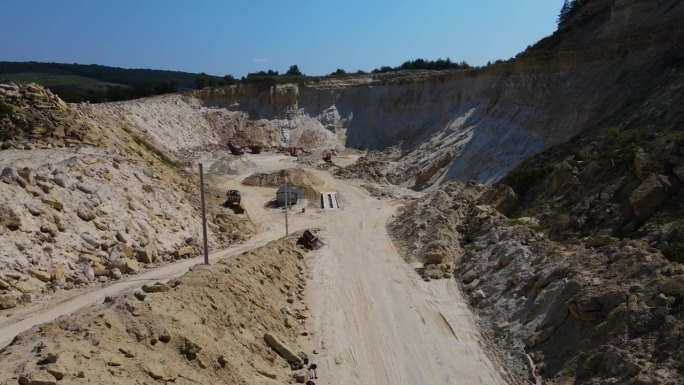采石场采砂挖掘机大跨度无人驾驶卡车