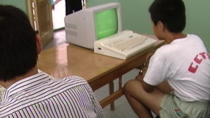 90年代 小学生 微机课  90年代学校