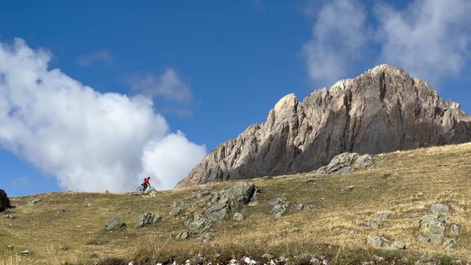 高山口自行车打包，用自行车携带旅行装备