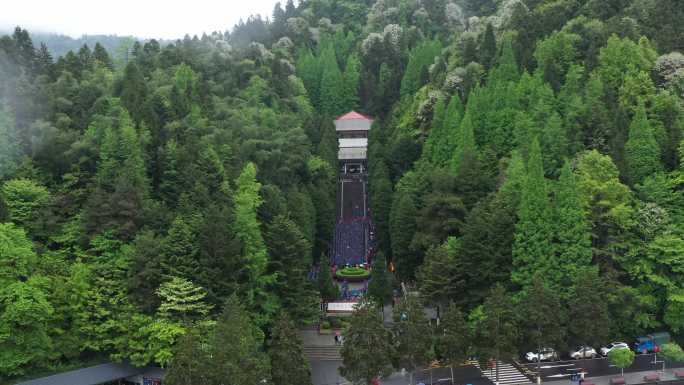 大气航拍井冈山风景