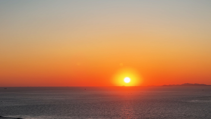 日出 月半弯日出 威海日出 海面 威海