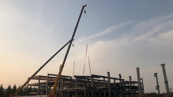 建筑 钢结构 商业中心 建设 吊车 工地