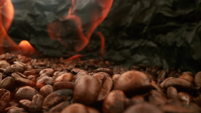 超级慢动作烘焙新鲜咖啡豆
