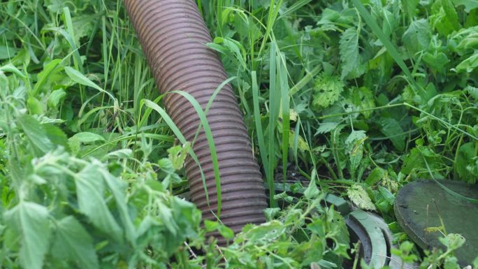 排污管:在农村地区从下水道中排出粪便的管道污水管道维修、污水处理、城市污水泵送机