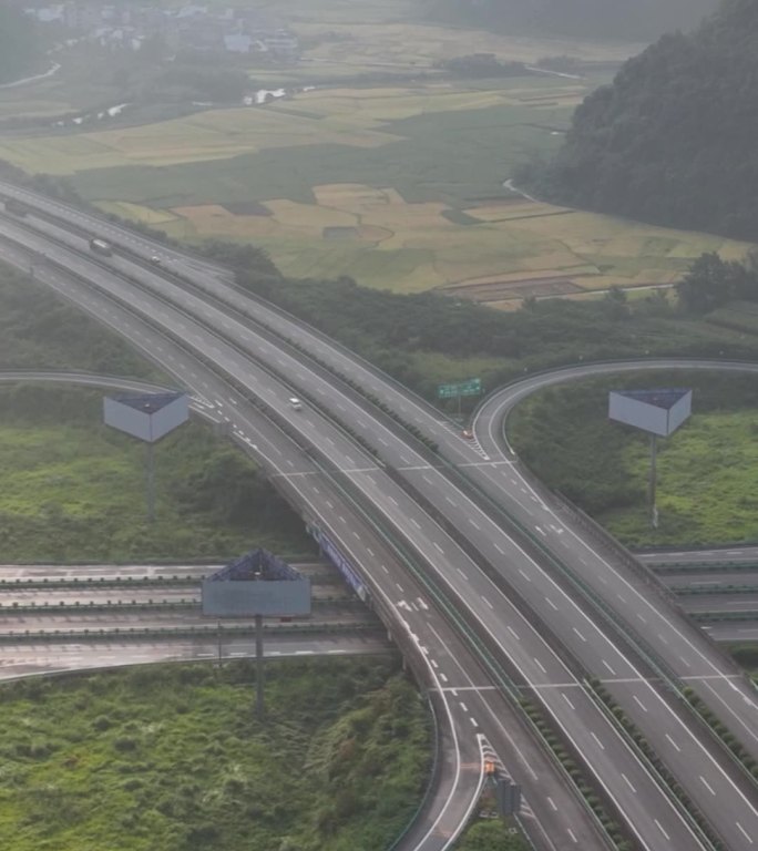 高清竖屏航拍广西靖西旧州互通道路壮观合集