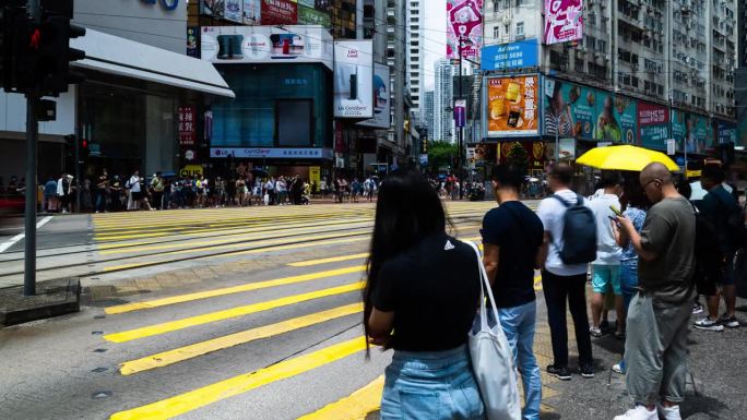 香港铜锣湾购物区的斑马线