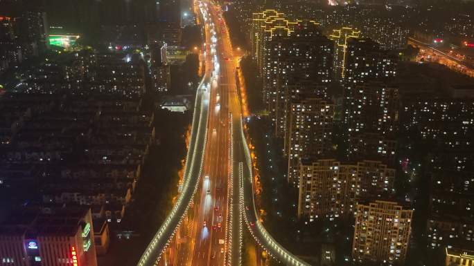 飞跃车流夜景