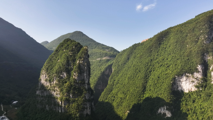 航拍湖北恩施大峡谷 喀斯特地貌 群山起伏