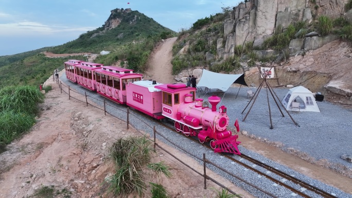 台州温岭石塘观沧海云梦之野营地观光小火车
