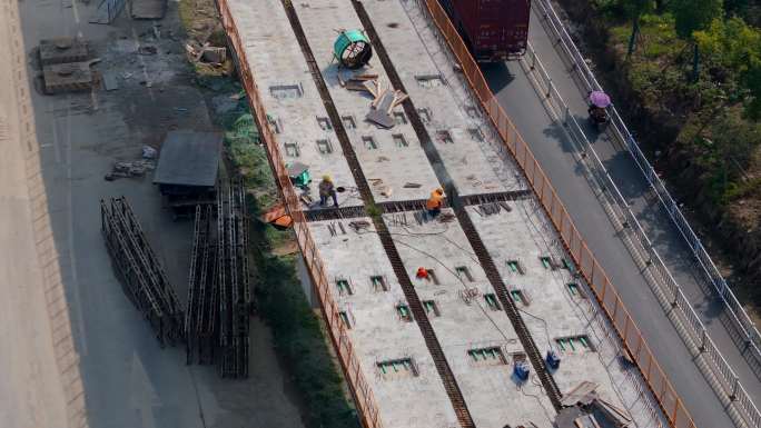 宁波城市高架建设焊接工农民工