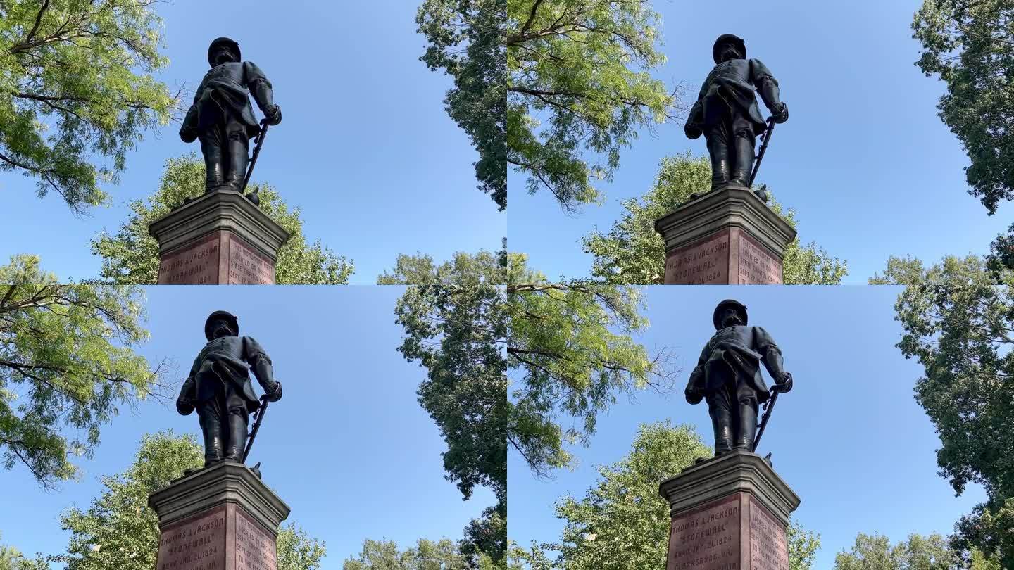 石墙杰克逊雕像，位于西弗吉尼亚州查尔斯顿州首府的纪念碑