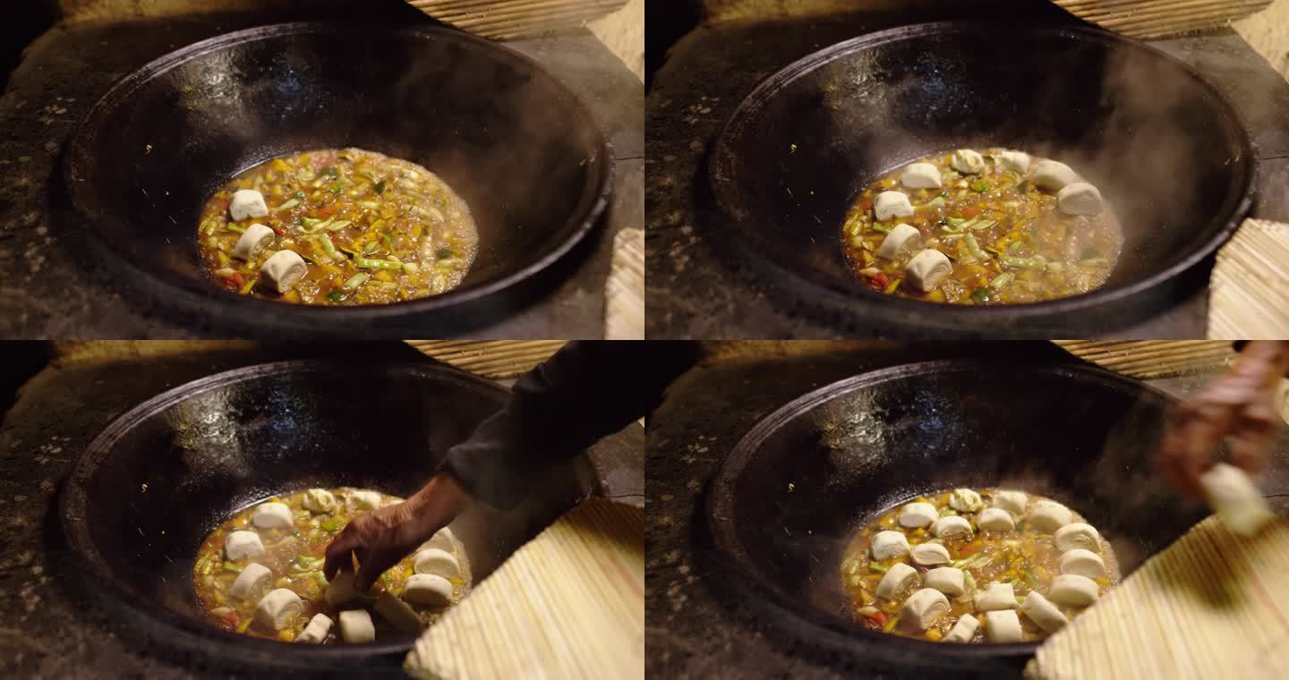 铁锅大烩菜花卷特色美食