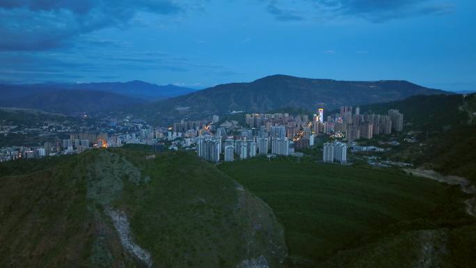 攀枝花市区夜景航拍