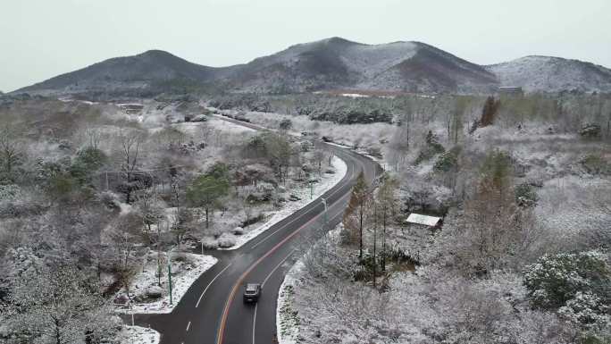 一号公路雪景