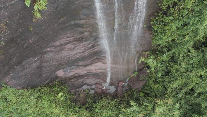 流泉飞瀑溶洞瀑布悬崖峭壁山泉水飞流直下