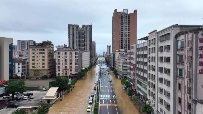 航拍粤西洪水过境城市被淹街道内涝