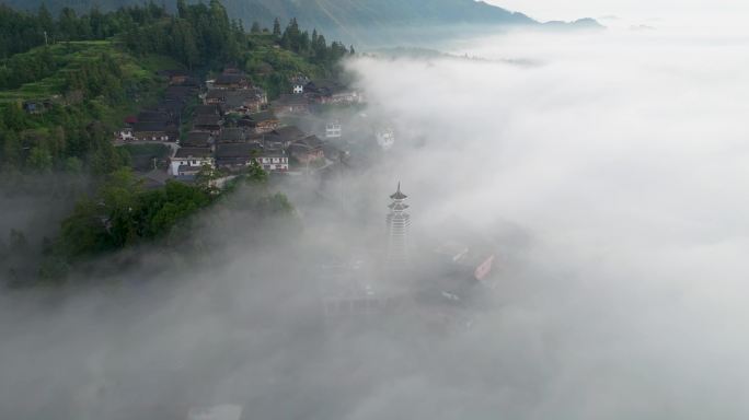 侗寨沐云海 苗岭迎日出（5k素材)