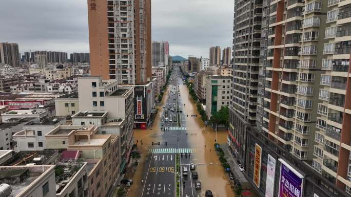 航拍粤西台风雨后城市被淹街道内涝
